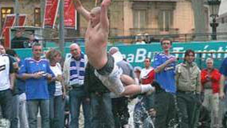 700 шотландци щурмуват в Барселона, трима ранени