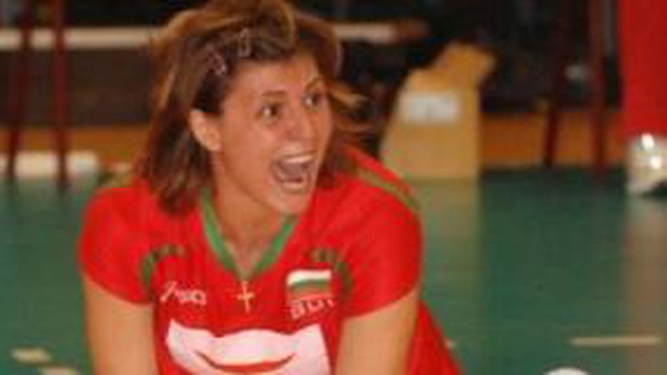 Токов удар отложи началото на мача България - Румъния