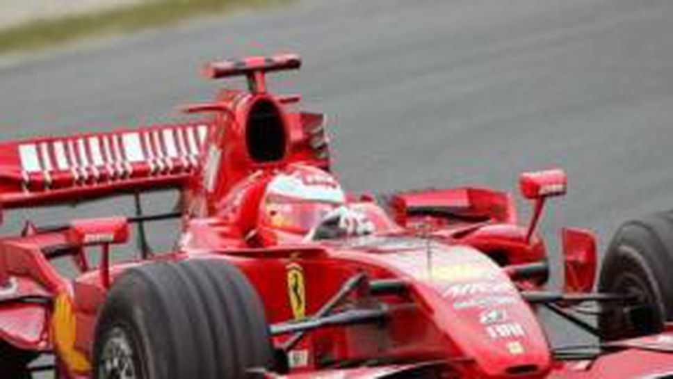 Шумахер отново показа класа - най-бърз в Испания