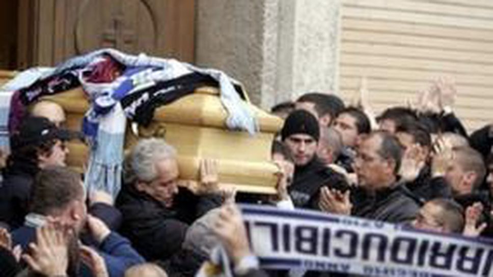 Тоти, Спалети, Лацио и 10 хиляди тифози изпратиха убития фен