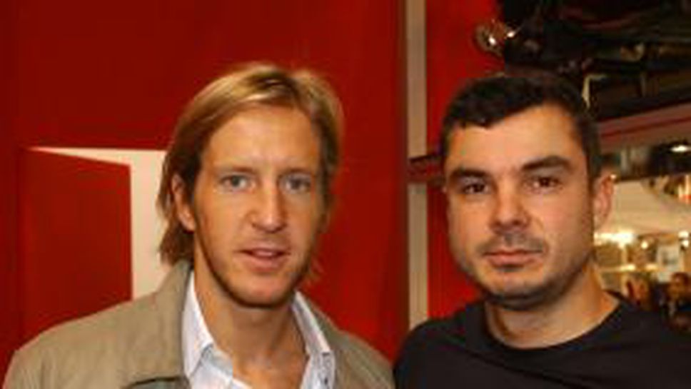 Масимо Амброзини и Иван Кристоф представиха скутери на Берлускони