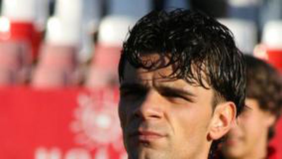 Контузията на Велизар спря и Вальо Илиев за Олимпиакос