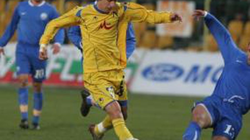 Левски на 1/4–финал след 2:0 над Черноморец, Тасевски контузен