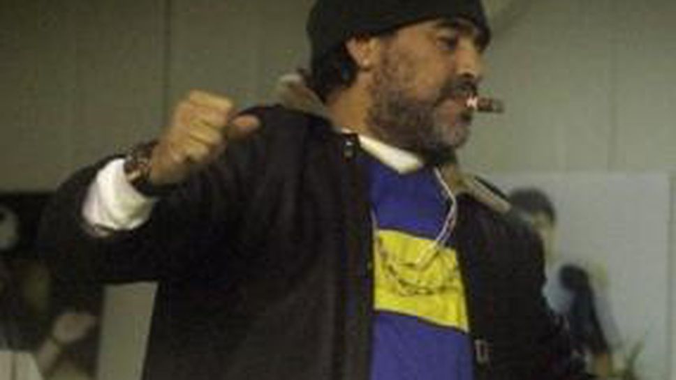 Марадона: Спрем ли Кака, ще спечелим