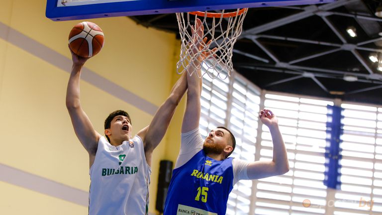 Всички сме заедно много отдавна всеки се е нагодил горе долу