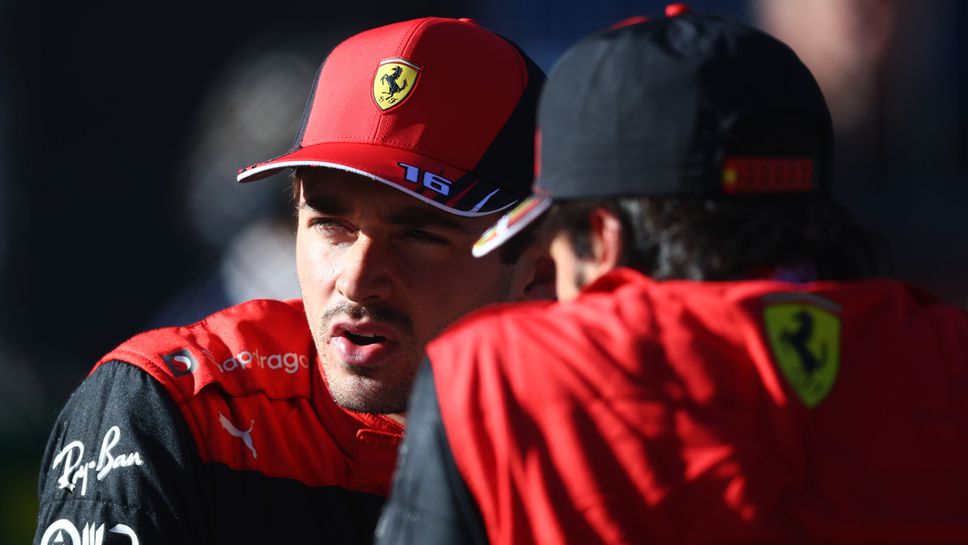 Леклер и Сайнц почват с тестове със стара кола