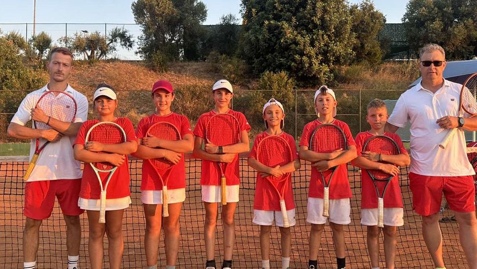 Шест победи от шест мача постигнаха българските тенисисти в третия