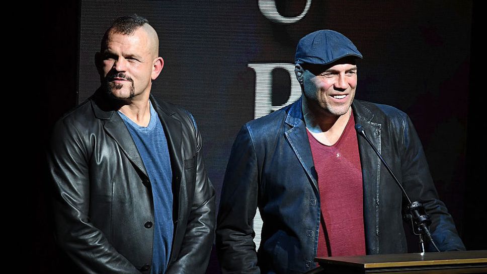 Легендата на UFC Ранди Кутюр пострада тежко при катастрофа