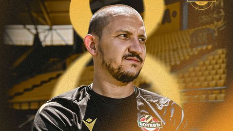 Oфициално: Тодор Неделев се завърна в Ботев (Пд)