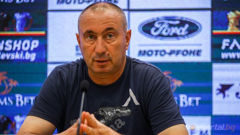 Старши треньорът на Левски Станимир Стоилов говори дни след драматичното