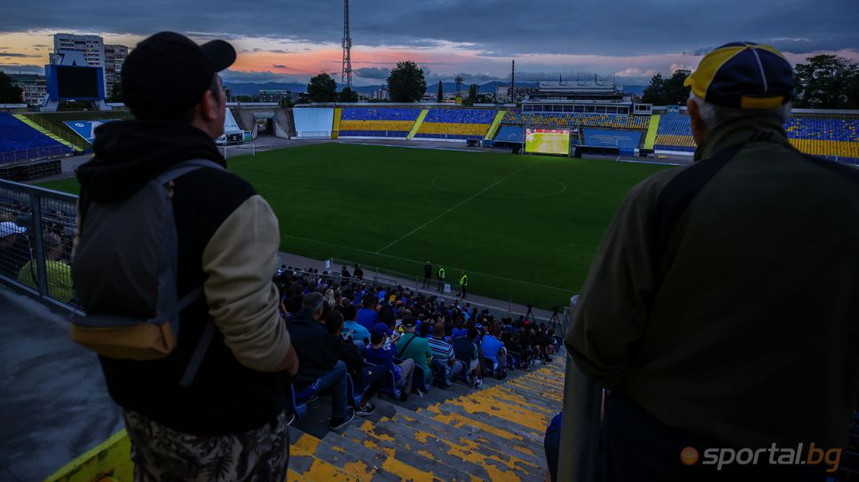 Слушай на живо Сабах ЛевскиРъководството на Левски е подготвило видеостена