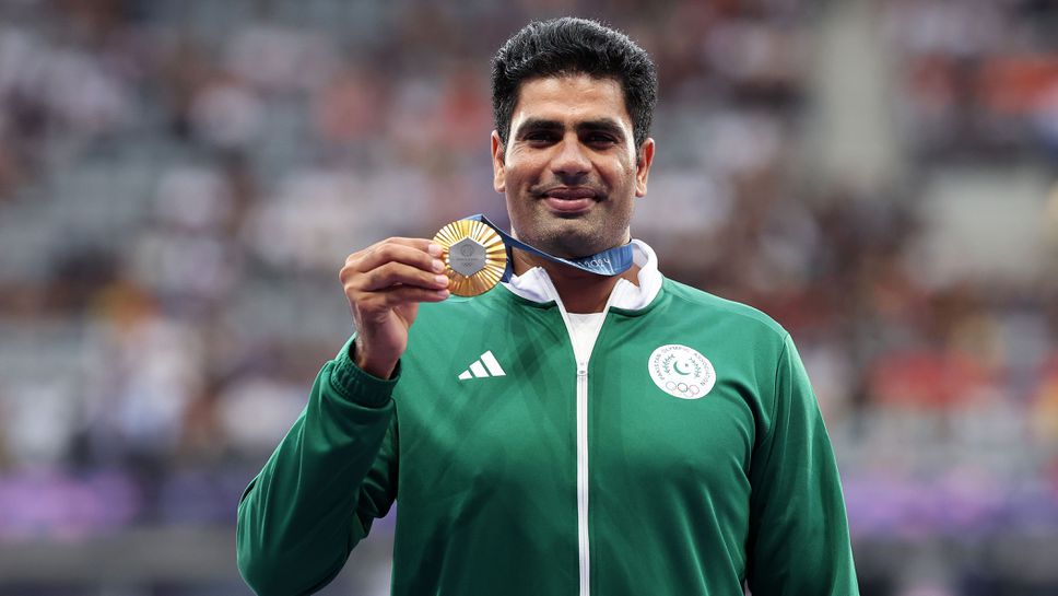 От кирпичените къщи до олимпийския връх – новият герой на Пакистан е олицетворение на истинския спорт