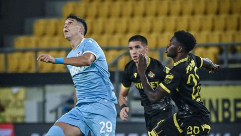 Локомотив (София) нанесе трета поредна загуба на Ботев