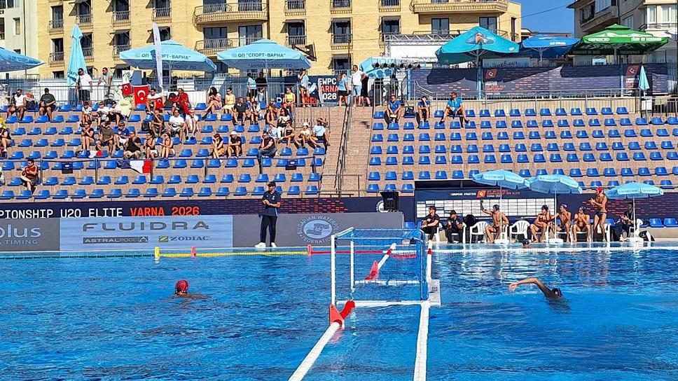 България загуби от Франция след късен обрат, среща Чехия