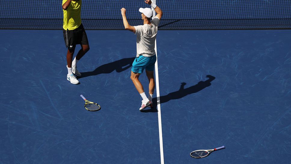 Рам и Солсбъри спечелиха титлата при мъжките двойки