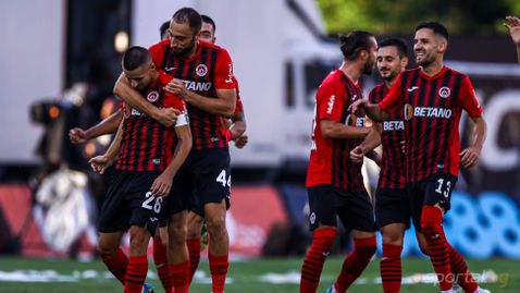  Локо (Сф) ще играе с Шинник и Кайсар 