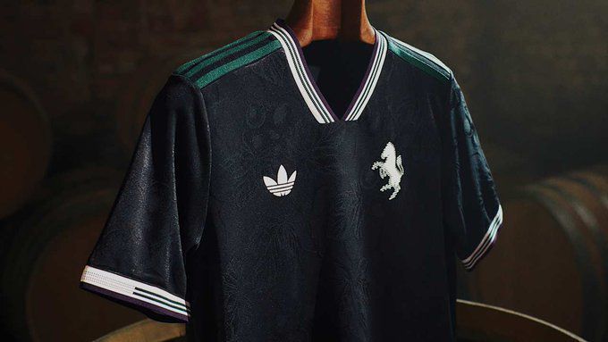 Буфон представи третия екип на Ювентус, вдъхновен от местното лозарство