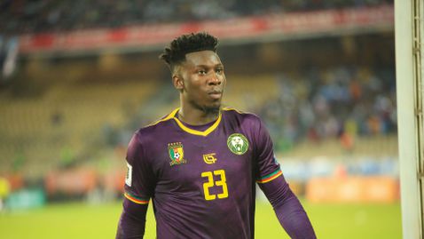  Изнервеният Онана си го изкара на почитател 