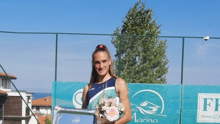 Европейската шампионка до 18 г Денислава Глушкова спечели в неделя