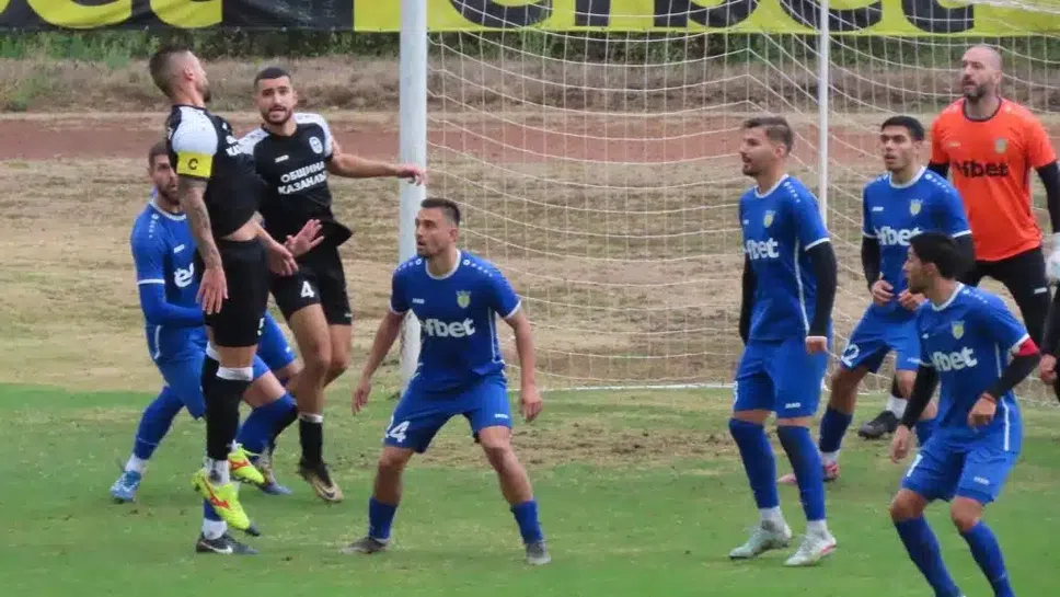 „Розите“ убодоха Гигант