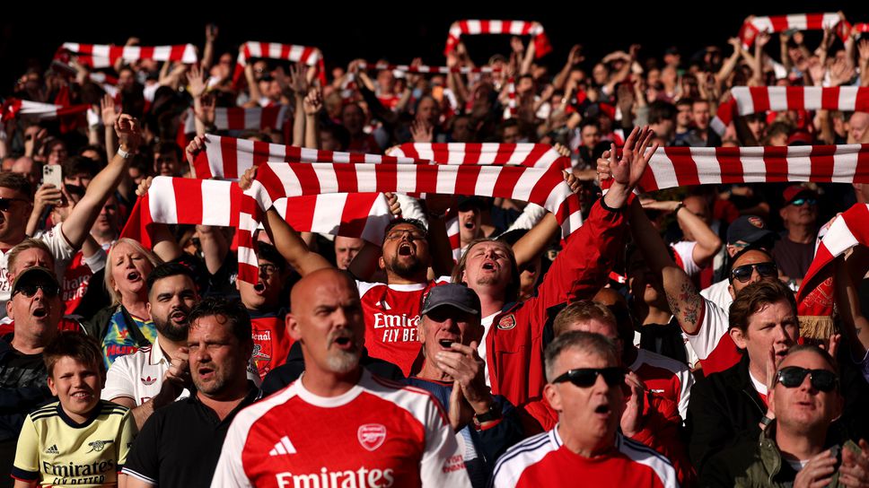 Арсенал приема Кристъл Палас в битка между лидера и изненадващо силния гост