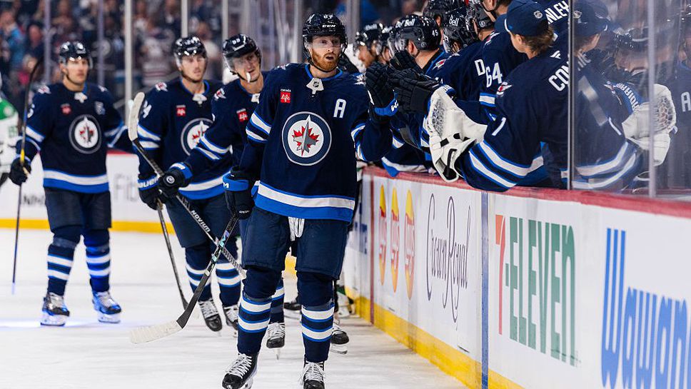 Далас победи Уинипег въпреки хеттрик на Кайл Конър