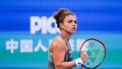 Паолини най-после преодоля Швьонтек във важен мач