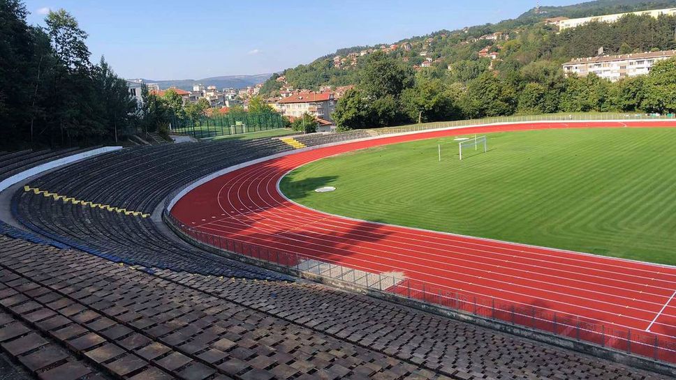 Янтра (Габрово) и Етър откриват обновения стадион “Христо Ботев”