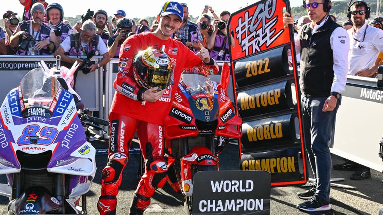 Франческо Баная стана първият световен шампион на Дукати в MotoGP