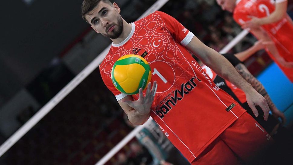 Мартин Атанасов с 11 точки, Зираатбанк загуби първия си мач в Шампионската лига