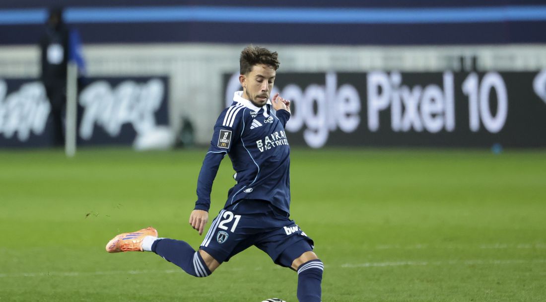 Халф на френски новак може да заиграе за Алжир