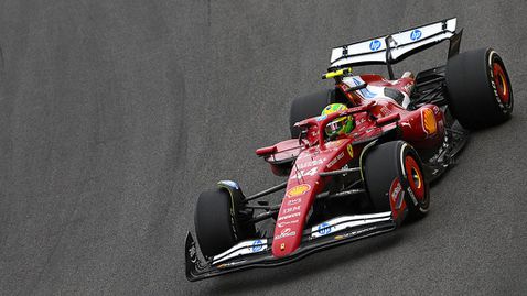  Хамилтън за стюардите на ФИА: Майтап, цялостен подбив! 