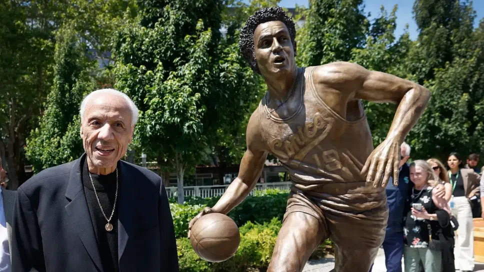 На 88-годишна възраст почина един от пионерите на НБА