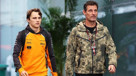  Марк Уебър съпостави Оскар Пиастри с Люис Хамилтън 