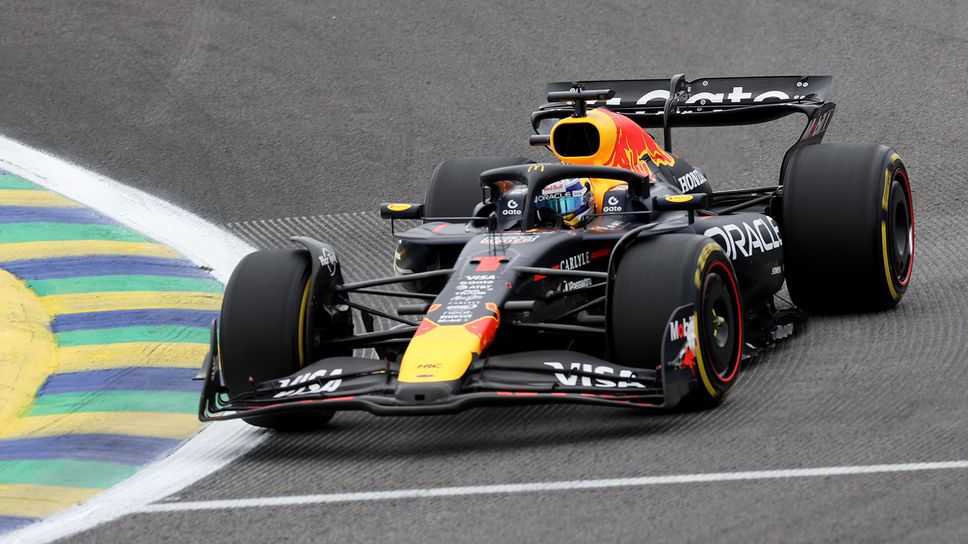 Ръководителят на отбора на Ред Бул Лоран Мекис обясни изоставането