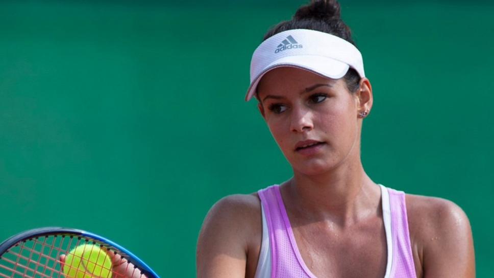 Юлия Стаматова и Беатрис Спасова се класираха за четвъртфиналите на