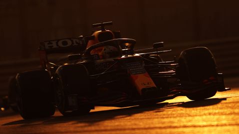 Верстапен: Липсва ни темпо в Абу Даби