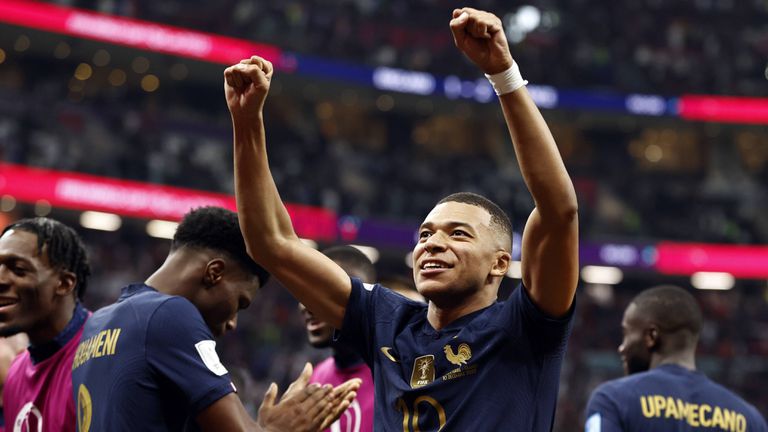 Тази вечер Франция стана последният полуфиналист на Световното първенство в