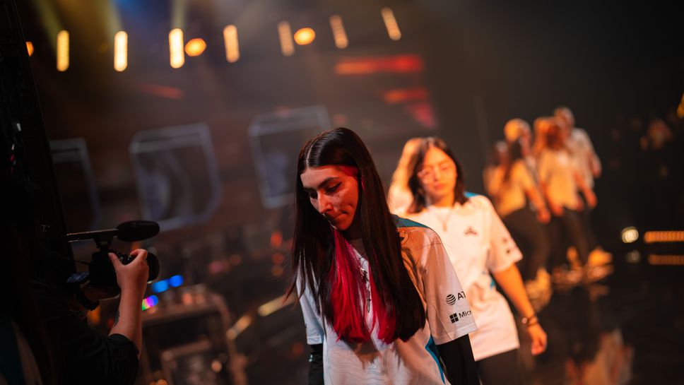 Хегемонът в Северна Америка Cloud 9 White остава без състав