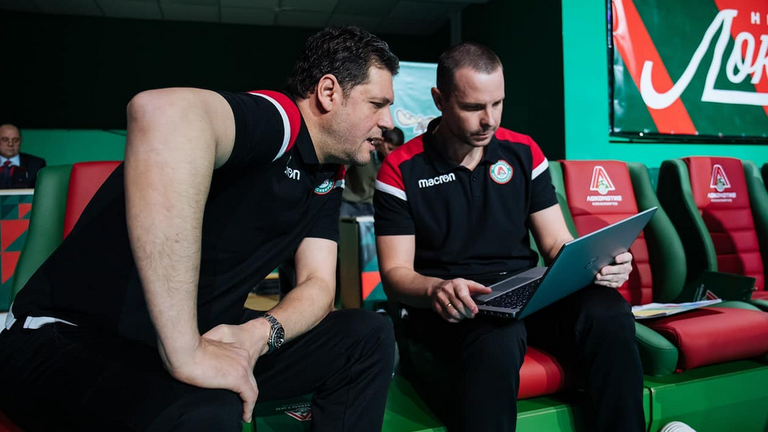 Слекеционерът на мъжкия национален отбор на България за мъже Пламен