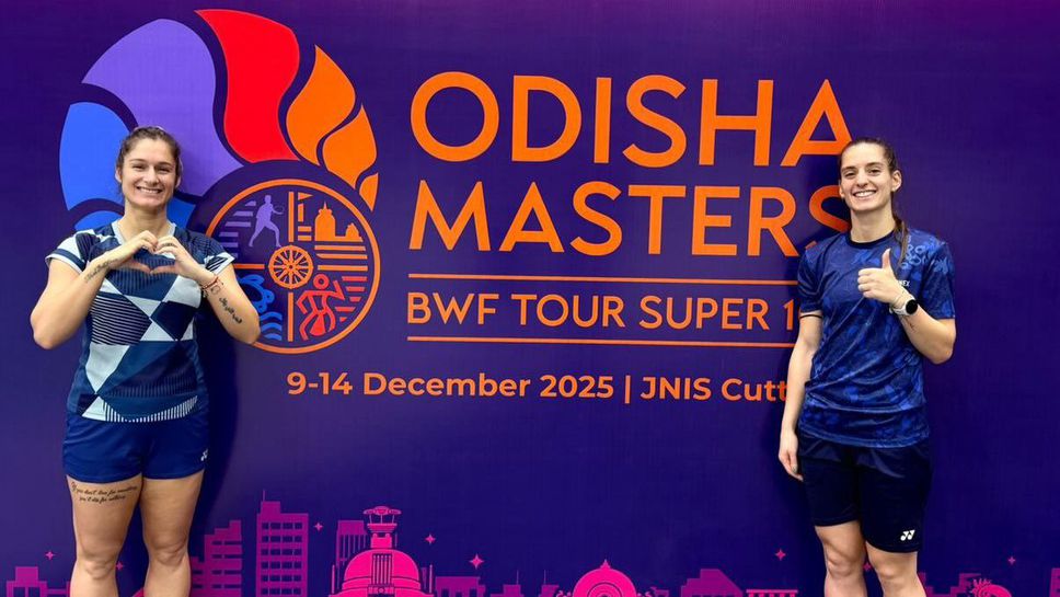 Стефани Стоева и Габриела Стоева стартираха с победа на двойки