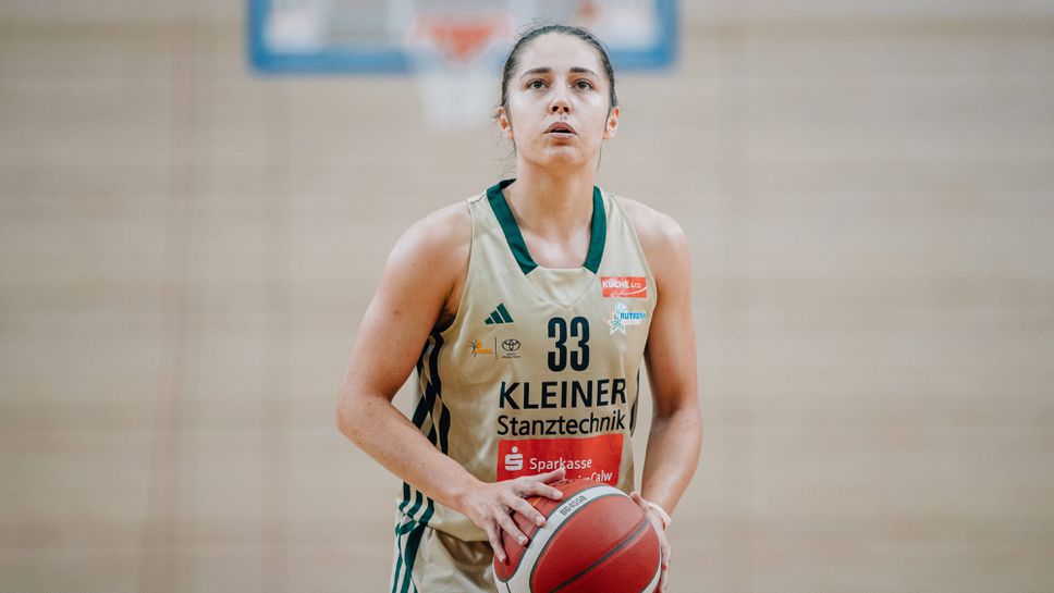 Българската националка Карина Константинова изигра силен мач но клубният й