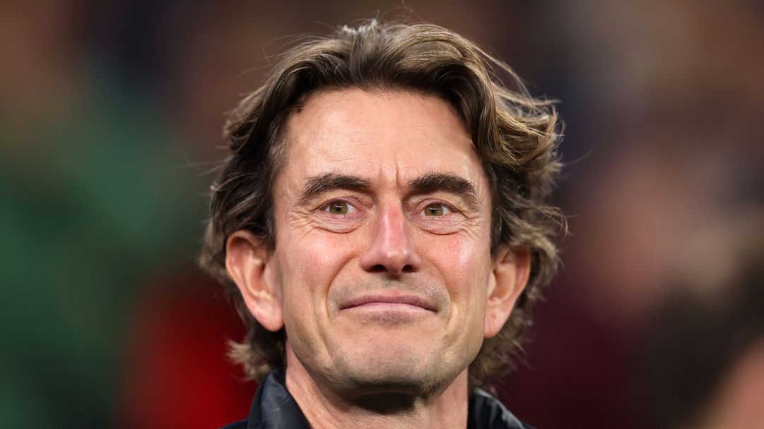 Томас Франк отличи представянето на Чави Симонс