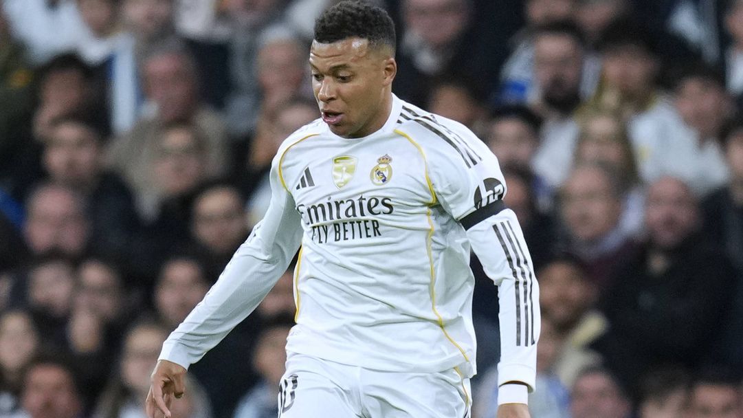 Разкъсваният от проблеми Реал вдигна Мбапе за мача срещу Ман Сити, но загуби още един футболист