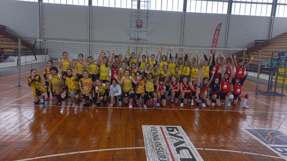 Започнаха проявите за отбелязване на 100-годишнината на волейбола в Перник