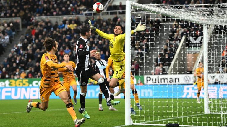  Признание за страхотното показване на Димитър Митов и опция да бъде подсилен 