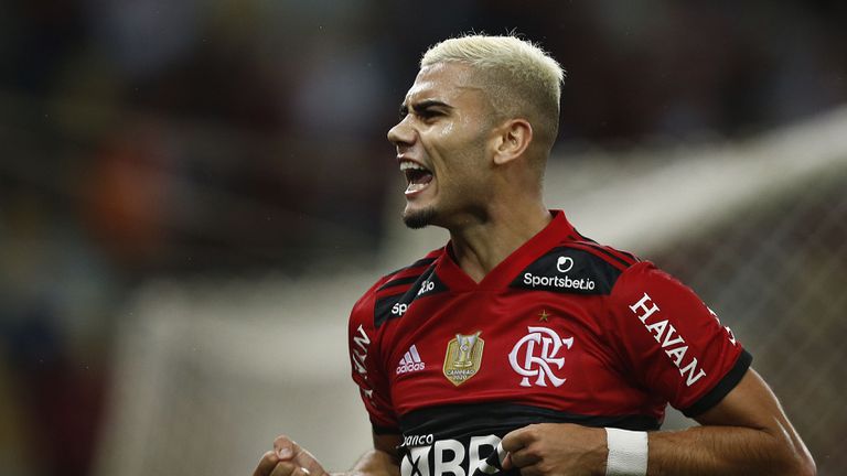  Фламенго желае да откупи правата на Андреас Перейра от Манчестър Юнайтед, само че се надява да смъкна сумата 