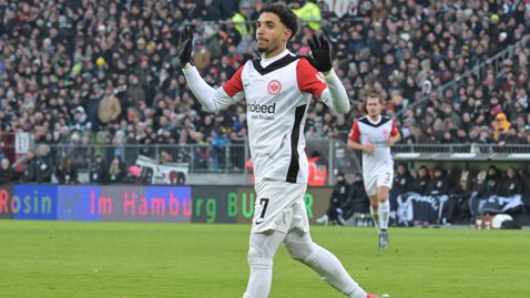 Спряганият за трансфер Мармуш върна Айнтрахт на победния път с поредния си гол