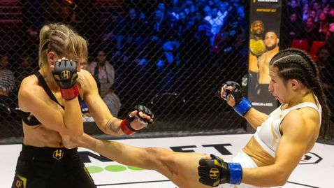 Александра Тончева отказа французойка в ММА битка