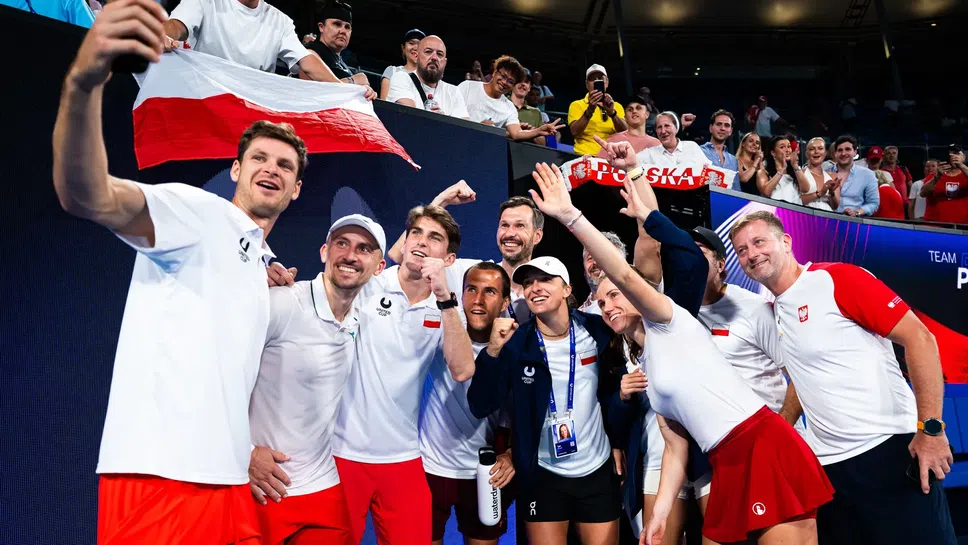 Тимът на Полша спечели за първи път в историята си